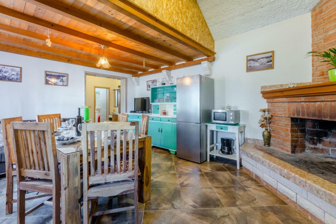 Vila Maslinica Пучишча Экстерьер фото